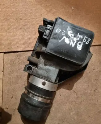 BMW 5 E34 Mass air flow meter