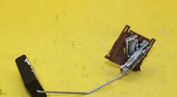 Fuel level sensor