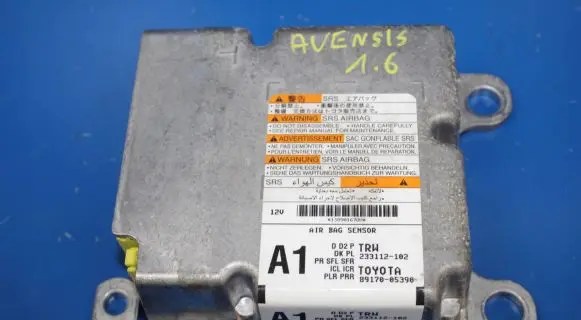 Toyota Avensis T270 Airbag control unit/module 8917005390