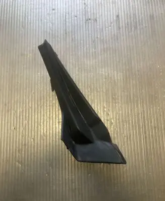 Nissan X-Trail T31 Fender end trim 66895JG000