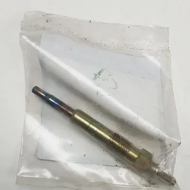 Volvo S40, V40 Spark plug 30862690