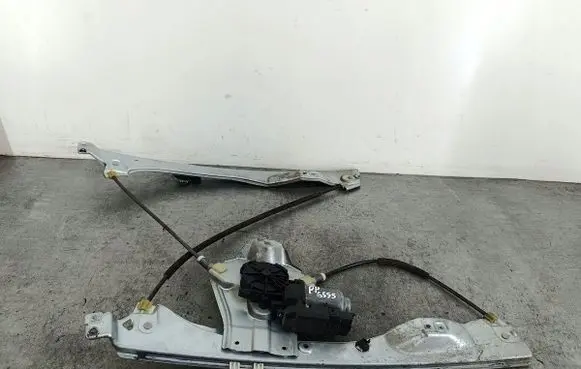 Renault Clio III Front door window regulator with motor 8200291150400859G