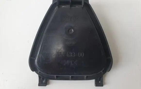 Headlight/headlamp dust cover