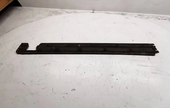 BMW 5 E39 Engine splash shield/under tray 51718201495