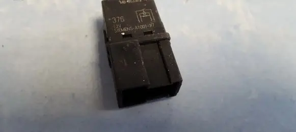Volvo S40, V40 Other relay mb953382 a1001-x7
