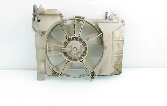 Toyota Yaris Fan set 4227504972 1680008270