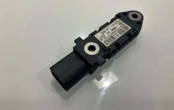 Mercedes-Benz SLK R171 Airbag deployment crash/impact sensor 0038212851 A0038212851