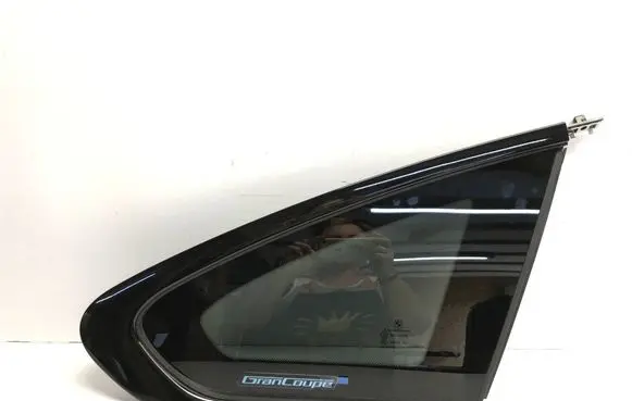 BMW 4 F36 Gran coupe Rear side window 51377412032