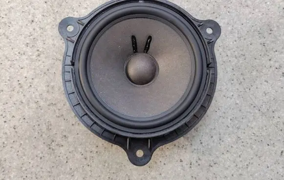Renault Clio V Front door speaker 281569368R46 281569368R