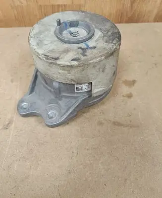 Mercedes-Benz C AMG W205 Engine mount bracket A2132402200