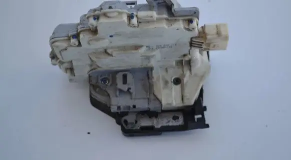 Audi Q7 4L Rear door lock 3C4839015C