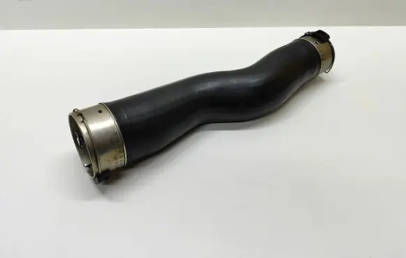 BMW 5 F10 F11 Intercooler hose/pipe
