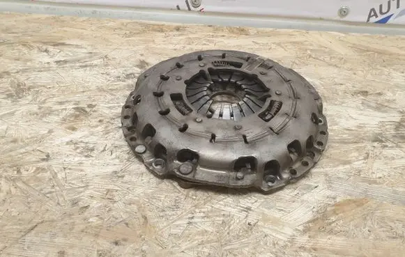 BMW 3 E92 E93 Pressure plate 7563287 21217563287