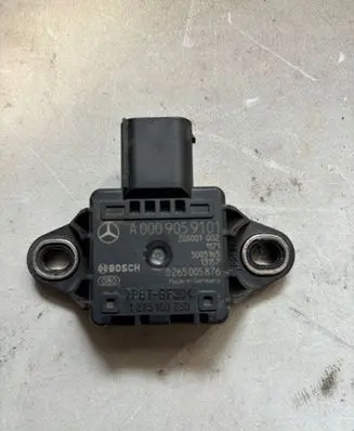 Mercedes-Benz E W212 ESP acceleration yaw rate sensor A0009059101