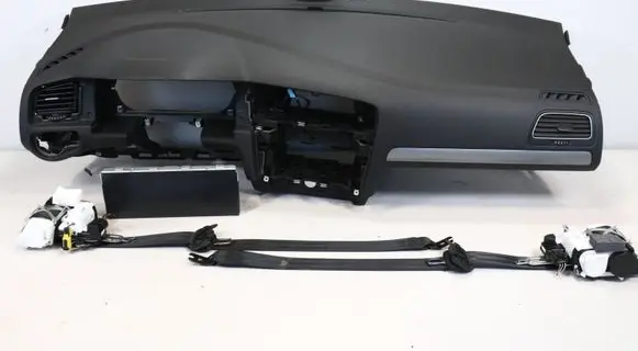 Volkswagen Golf VII Dashboard 5G1857181A 8V0880204A 5G1880841C