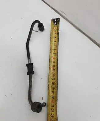 Hyundai Santa Fe Fuel injector supply line/pipe 
