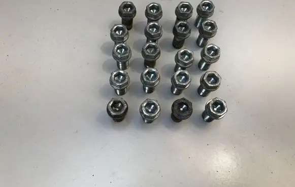 Mercedes-Benz B W247 Nuts/bolts 