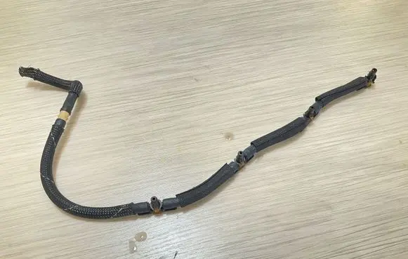 Audi Q3 8U Fuel return line/hose 