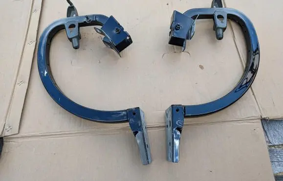Audi A3 S3 8V Tailgate hinge 8V5827301