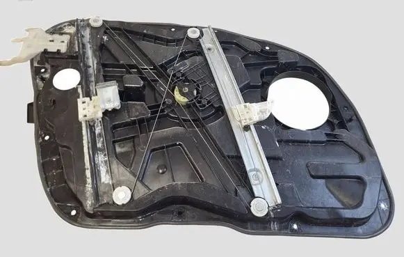 Hyundai i40 Front window lifting mechanism without motor 824803ZXXX