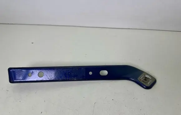 Ford Mustang VI Fender mounting bracket FR3B16C199BC