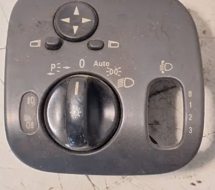 Mercedes-Benz C W203 Light switch 24406574725 04058515 A2035450604