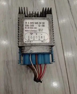 Mercedes-Benz A W168 Coolant fan relay 251104