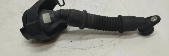 Mercedes-Benz A W169 Oil fill pipe A6400100399