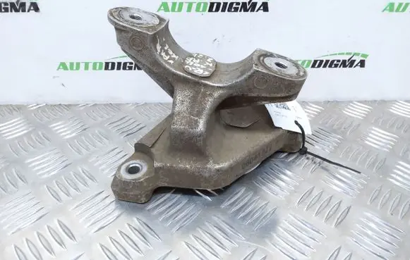 Honda CR-V Steering rack mounting bracket 080418J2 080410