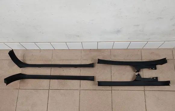 Subaru Legacy sill trim set (inner) 94060AG040 94060AG030 64061AG010