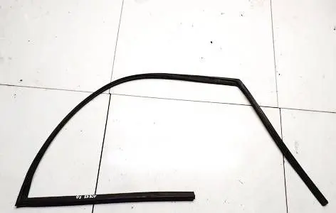 Hyundai Ioniq Rubber seal front coupe door 