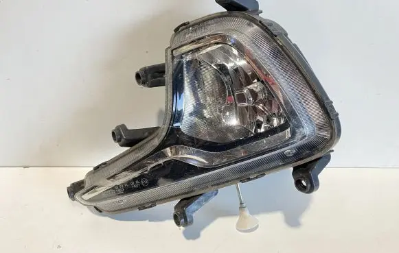 Hyundai i20 (GB IB) Front fog light 92201C8300