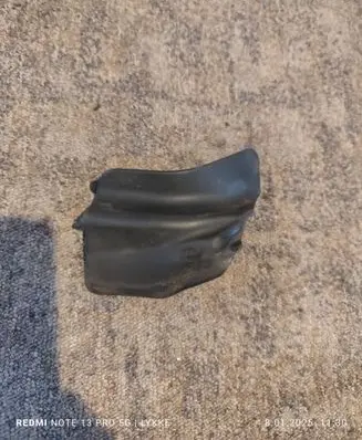 Audi TT Mk1 Front door rubber seal 8N0837711
