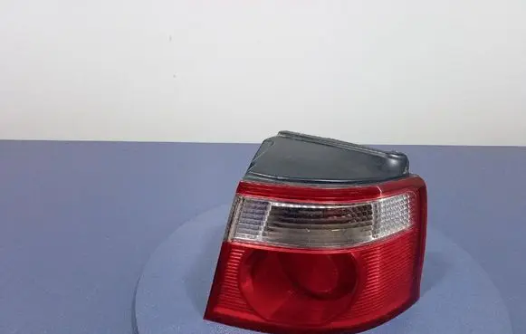 KIA Carens I Rear/tail lights OK2FB51140R