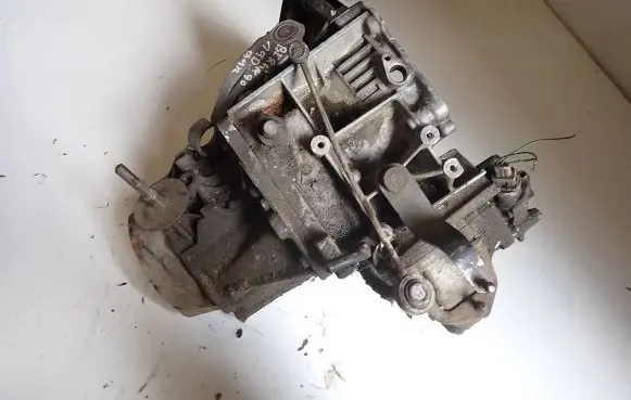 Citroen Berlingo Manual 5 speed gearbox 20TD17 1240355A