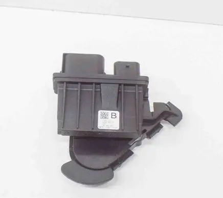 Audi Q3 8U Adblue control unit 0444050137 1724107