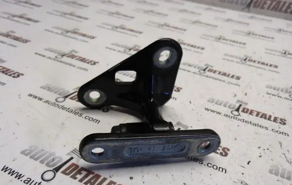 Mercedes-Benz E W211 Front door lower hinge 