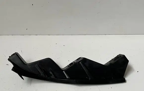 Volkswagen PASSAT B6 Front bumper mounting bracket 3C0807890