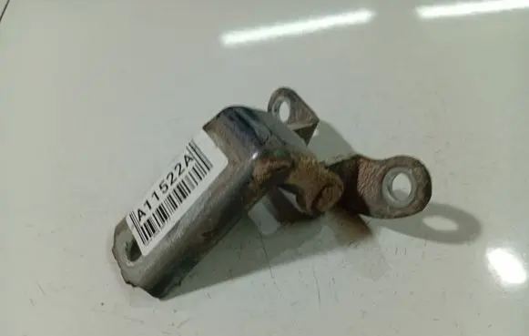 Toyota Auris 150 Rear door lower hinge