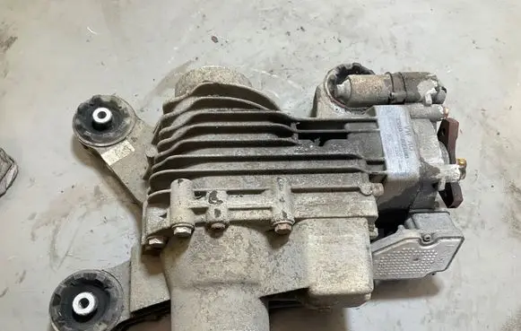 Audi Q3 8U Rear differential NVK 0BS5525010