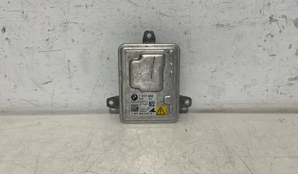 BMW 3 F30 F35 F31 Headlight ballast module Xenon 7317408