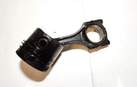 Opel Astra G Piston with connecting rod