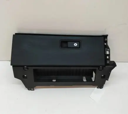Glove box