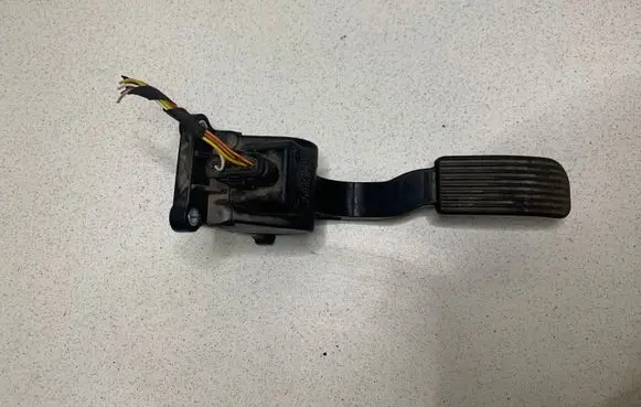 Volkswagen Crafter Accelerator throttle pedal A9063000404 0280755023