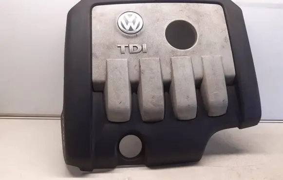 Volkswagen PASSAT B6 Engine cover (trim) 03G103925BP