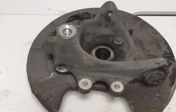 BMW 2 F22 F23 Rear wheel hub 33322284145 33412284149