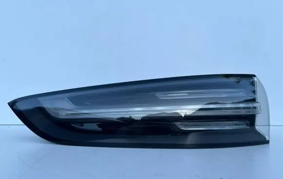 Porsche Cayenne (9Y0 9Y3) Rear/tail lights 9Y0945095B T9Y0095