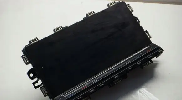 Volkswagen Golf VIII Radio/CD/DVD/GPS head unit 