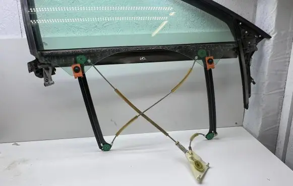 Audi A3 S3 8P Front window lifting mechanism without motor 8P3837630