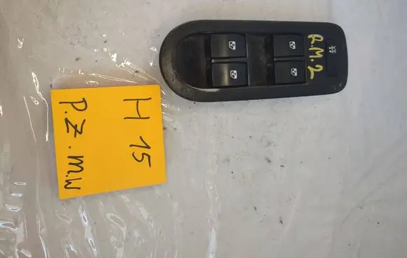 Renault Megane II Electric window control switch 897465646